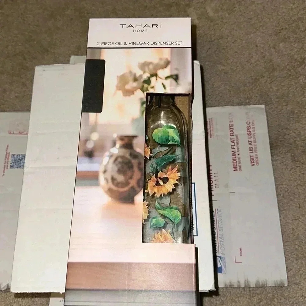 Tahari 2 Piece Oil & Vinegar Dispenser Set